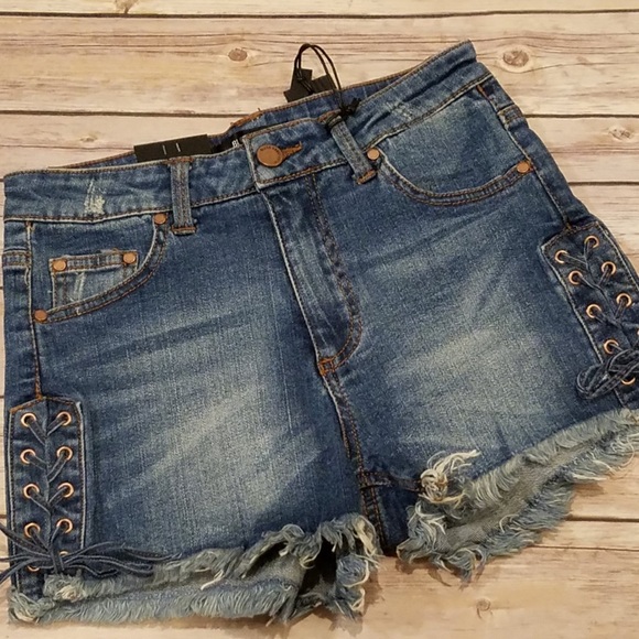 Vintage Wash Black Label Laced Up Shorts - Picture 2 of 9